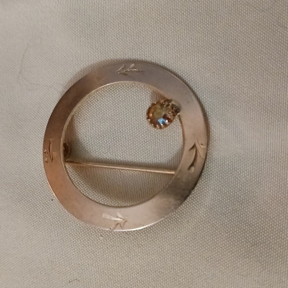 Vintage 1/20- 12 carat gold filled A.B. Rhinestone Gold Round Brooch Pendant - Picture 4 of 7